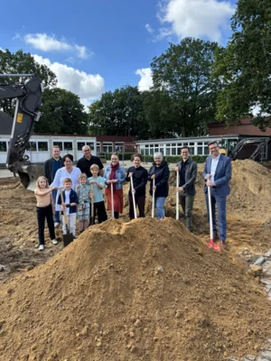 Vorschaubild zur Meldung: Spatenstich für Erweiterung der St.-Georg-Grundschule Nütterden