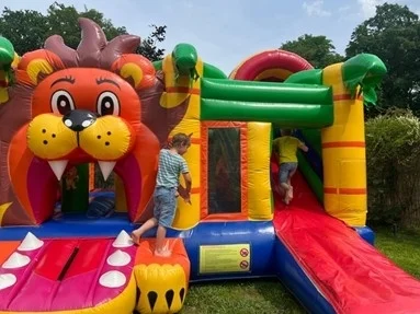 Meldung: Sommerfest im Kindernotdienst und WG Huschelnest