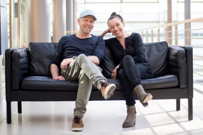 Angelika Niestrath und Andreas Hüging präsentieren ihr musikalisches Lese-Programm „Fantomaus – Plötzlich Superheld“ als spannendes Abenteuer voller Musik, Fantasie und Humor. Foto: Isabelle Grubert (Bild vergr&ouml;&szlig;ern)