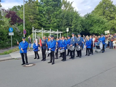 Vier Abende Marsch in Blomberg (Bild vergr&ouml;&szlig;ern)