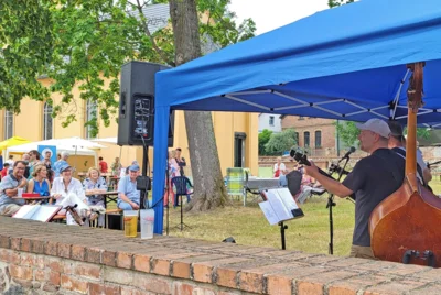Foto: Tonverein Babelka © Gemeinde Rangsdorf Foto zur Meldung: Erste Fête de la Musique in Rangsdorf gefeiert