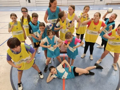 Kindertag heißt Sport und Überraschung für die Handballkids