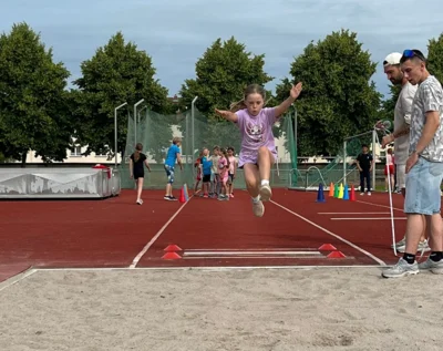 Schollis sportlich aktiv (Bild vergr&ouml;&szlig;ern)