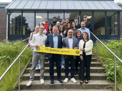 Meldung: Besuch von Frank Schwabe und Kubilay Çorbacı an der Willy-Brandt-Gesamtschule