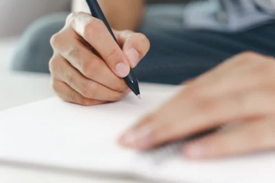 Nächstenliebe neu gedacht – Texte aus der 9. Klasse (Bild vergr&ouml;&szlig;ern)
