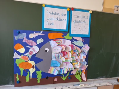 Schulanfänger schnuppern Schulluft in der Grundschule Mönchzell