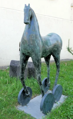 Das Pferd vor der Galerie (Bild vergr&ouml;&szlig;ern)