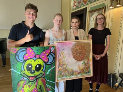 Kunst für den guten Zweck: Versteigerung bringt 2.110 Euro für die Deutsche Krebshilfe