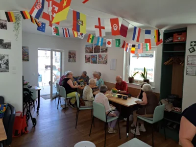 Das Café Mittendrin hat geöffnet!