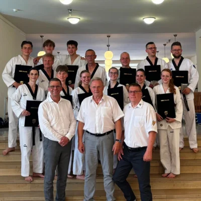 +++Erfolgreiche Bundes-Dan-Prüfung für den SV Kloster Lehnin, Sektion Taekwondo+++ (Bild vergr&ouml;&szlig;ern)