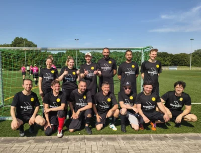 Das Lehrer*innenfußballteam der AFG (Bild vergr&ouml;&szlig;ern)