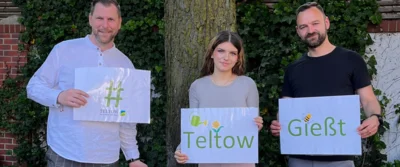 ©Stadt Teltow, v.l.: Bürgermeister Andre Freymuth, Auszubildende Jelena Kozul und Sachgebietsleiter Marcel Hochmal