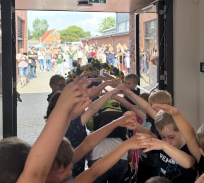 Auf Wiedersehen, liebe 4. Klassen! (Bild vergr&ouml;&szlig;ern)