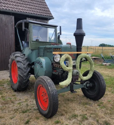 90. Geburtstag vom Lanz Bulldog in Zinndorf (Bild vergr&ouml;&szlig;ern)