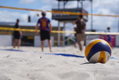 Foto zur Meldung: Sandball-Turnier in Wriezen: Kinder erleben Spaß und Teamgeist