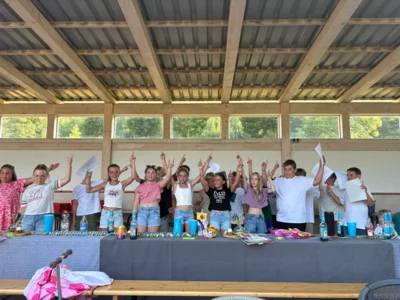 Meldung: Abschlussfest der Klasse 4 im Freibad Lengenfeld unterm Stein
