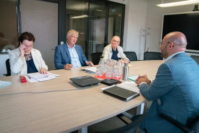 Gemeinsames Agieren für ein gutes Älterwerden im Land Brandenburg - Seniorenrat tauscht sich mit Minister Rene Wilke aus (Bild vergr&ouml;&szlig;ern)