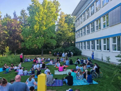 Multireligiöser Gottesdienst in der von-Vincke-Schule in Soest am 14. Juli 2026 (Bild vergr&ouml;&szlig;ern)