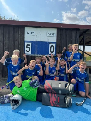 Foto zu Meldung: U12 mit Heimerfolg