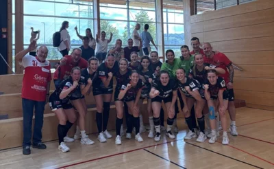 Damen 1 - gewinnen 48. Erna-Feinauer-Turnier