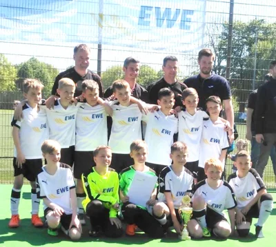 SG Dornum- Nesse schafft es sensationell bis ins Viertelfinale des EWE-Cups in Bremen (Bild vergr&ouml;&szlig;ern)