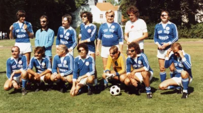 Vorbereitung auf den Schützenfestumzug (Bild vergr&ouml;&szlig;ern)