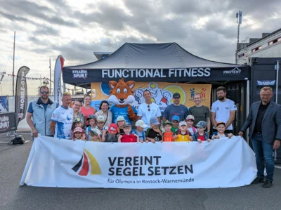 Olympischer Vormittag bei der Hanse Sail: Bewegungschallenge begeistert Rostocker Kita-Kinder