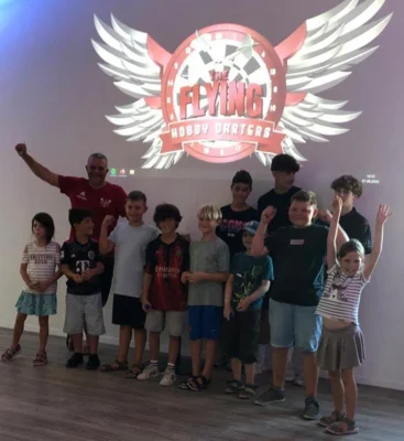 Sichtlich Spaß hatten junge Dartfreunde beim Ferienprogramm der FCR-Darter (Bildnachweis: Bartosch) (Bild vergr&ouml;&szlig;ern)