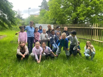 Besuch im grünen Klassenzimmer (Bild vergr&ouml;&szlig;ern)