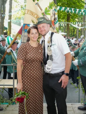 Sascha Peterberns mit seiner Frau und Königin Pia. Foto: privat