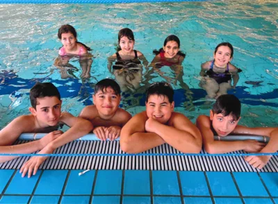 Meldung: 4. Platz der Schulmannschaft Schwimmen (März 2026)