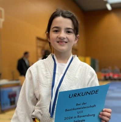 Alma Pfeil ist Judo-Bezirksmeisterin (Bild vergr&ouml;&szlig;ern)