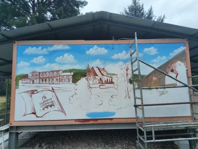 Die Arbeiten rund um das Vereinsgebäude gehen weiter.