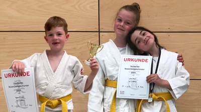 Beeindruckende Leistung der Laupheimer Judoka: 12 Kämpfe – 11 Siege (Bild vergr&ouml;&szlig;ern)