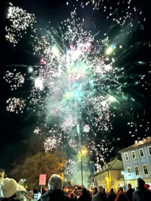 Adventglühen in der Innenstadt Stadtroda am 28. November 2026 - Anmeldungen
