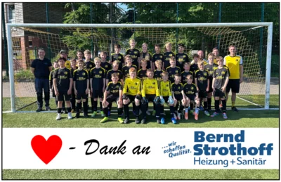 ⚽ NEUE TRIKOTS FÜR UNSERE D-JUGEND ⚽ (Bild vergr&ouml;&szlig;ern)