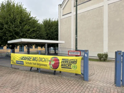 BREMS DICH! Schule hat begonnen.