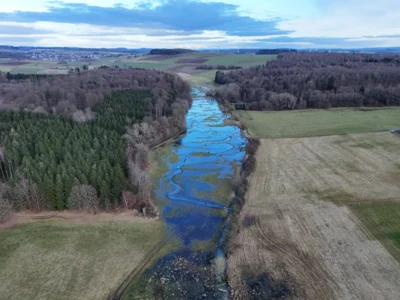 Endspurt am Bleichenbach (Bild vergr&ouml;&szlig;ern)