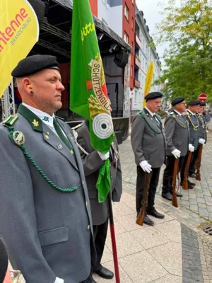 Meldung: Salutschützen beim Wittenberger Stadt- und Hafenfest