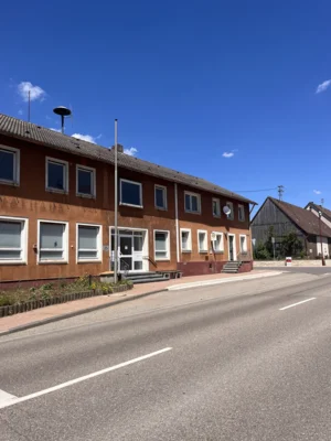 Umbau hat begonnen: Das ehemalige Rathaus erhält eine neue Nutzung (Bild vergr&ouml;&szlig;ern)