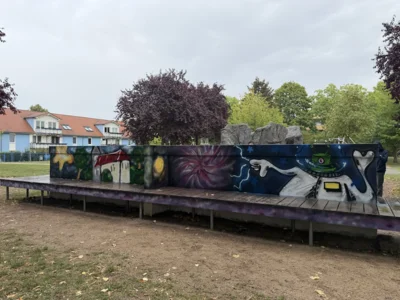 Graffitiprojekt am Stadtspielplatz (Bild vergr&ouml;&szlig;ern)