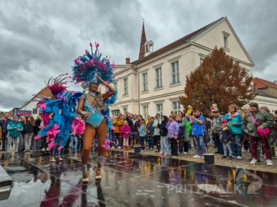 Bonita De Brazil sorgte beim Publikum für Stimmung.  Foto: Stadt Pritzwalk (Bild vergr&ouml;&szlig;ern)