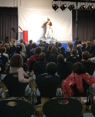 Theaterzauber für unsere Erst- und Zweitklässler (Bild vergr&ouml;&szlig;ern)