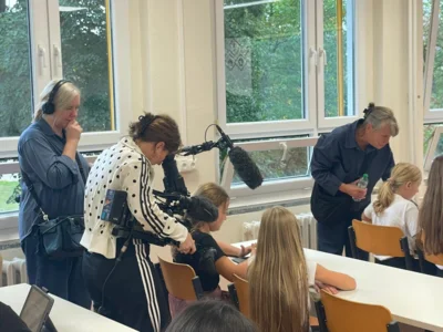 KiKA zu Gast an der Grundschule: KI-Projekt begeistert auch den Kinderkanal (Bild vergr&ouml;&szlig;ern)
