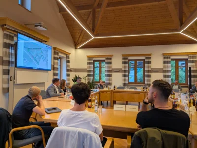 An der B 85 soll gegenüber des Recyclinghofes Prackenbach eine Filiale der Stadtbäckerei Wurm mit Café entstehen.