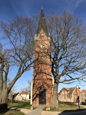 Kirche Zielitz (Bild vergr&ouml;&szlig;ern)