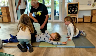 Foto zur Meldung: Reanimationstraining für alle Klassen Foto zur Meldung: Reanimationstraining für alle Klassen