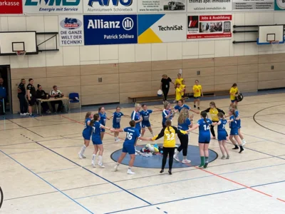 weibliche D-Jugend//HC Salzland vs. Eintracht Glinde 11:5 (3:3)