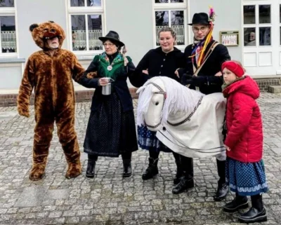 Foto zur Meldung: Gurkirella zu Gast beim Zampern 2026