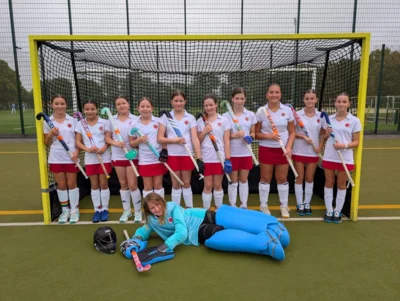 Foto zur Meldung: Soester HC mit starkem Saisonabschluss: 4:2-Sieg in Oelde